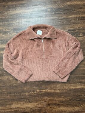 Abercrombie & Fitch Soft AF Collection Cropped Half Zip Casual Collared Sweater